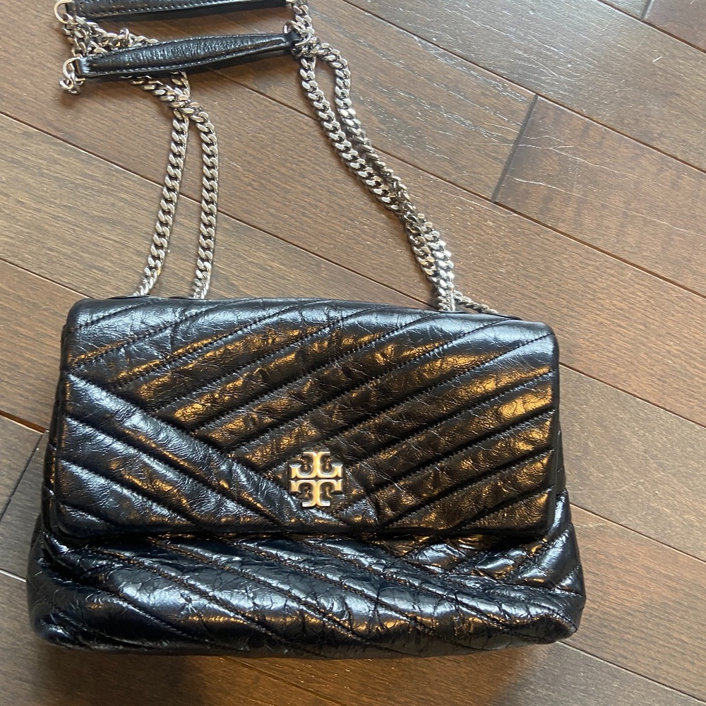 Tory Burch Kira - Black w/ Silver hardware